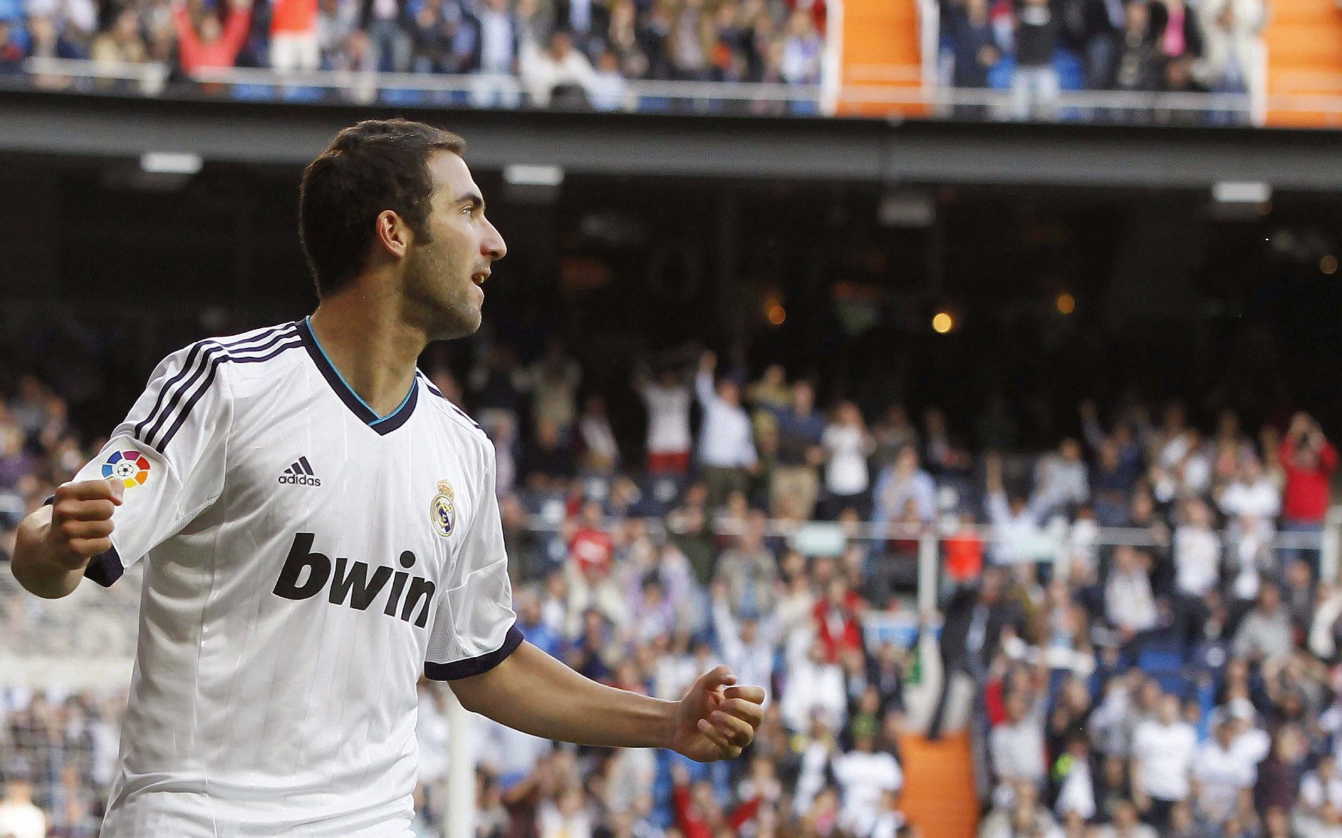 巴塞罗那遭遇连平，主帅面前逆境，巴塞罗那的对手